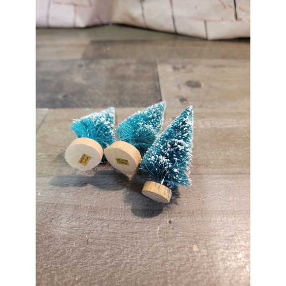 Pine tree snow Village Accessory xmas - Picture 4 of 4